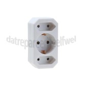 Foto van Stekker 3500W 1x 16A/250V RA 2x 2.5A/250V wit Stekker-splitter naar 1x RA en 2x Euro stekker 