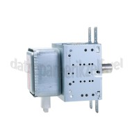 Foto van Whirlpool Magnetron Straalunit 2M253H (seven fins) AMT052, EMWD6622, AVM965 