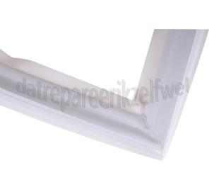 Foto van AEG Afdichtingsrubber Vriesgedeelte 630 x 530 mm S3134-4L,ZI422/9 