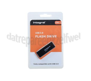 Foto van Integral Memory stick 256GB USB Flash Drive Zwart USB 3.0 