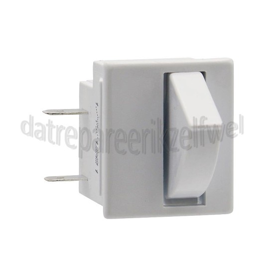 Foto van Hisense Schakelaar Van Binnenverlichting RT156D4AD1, RT417N4DC1 