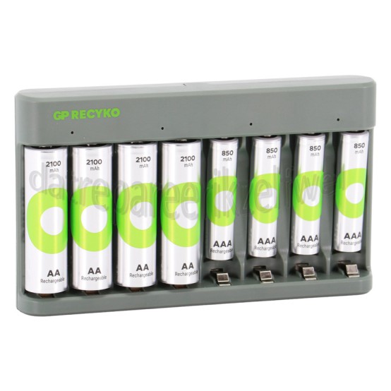 Foto van GP Batterijlader USB Batterijlader E821 Recyko + 4 AA 2100mAh en 4 AAA 850mAh batterijen 