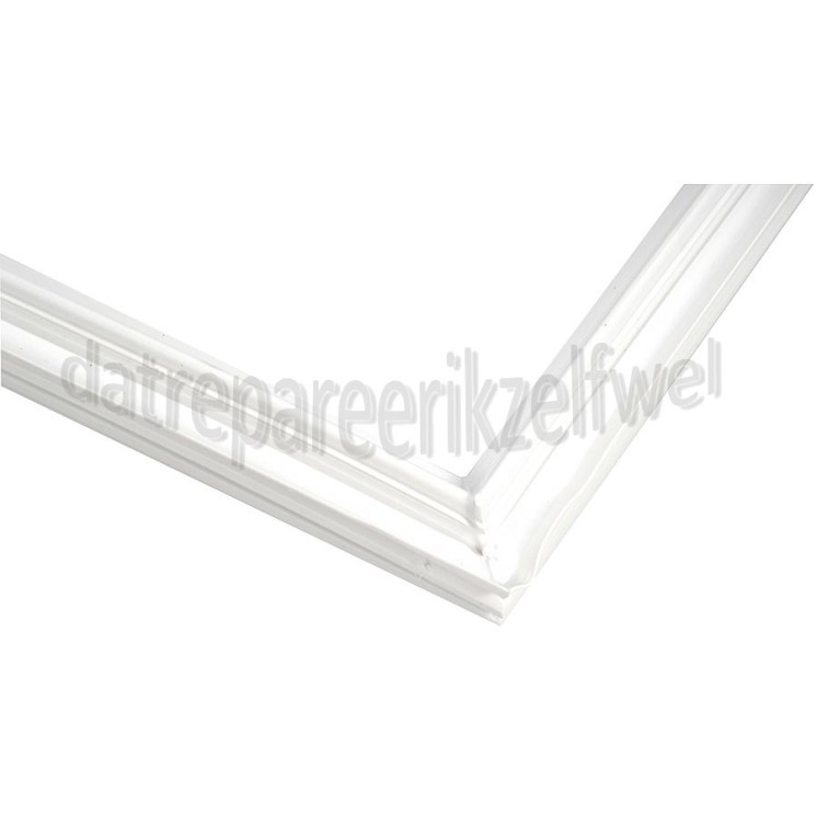 Foto van Indesit Afdichtingsrubber Vriesgedeelte 682 x 554 CA133,CA138, 
