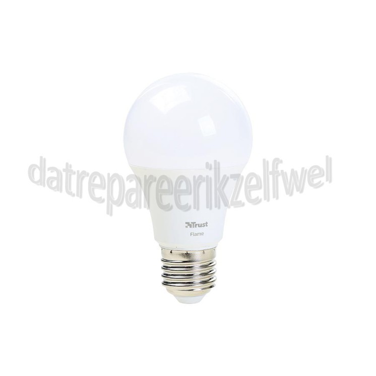 Foto van Trust Ledlamp Dimbare E27 LED lamp, Flame Wit Zigbee 