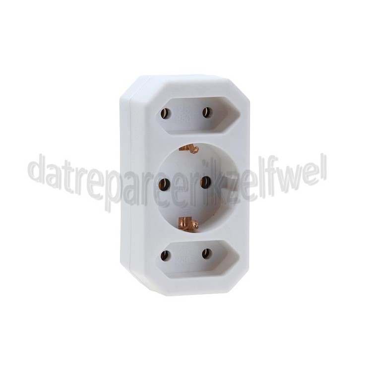 Foto van Stekker 3500W 1x 16A/250V RA 2x 2.5A/250V wit Stekker-splitter naar 1x RA en 2x Euro stekker 